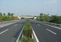南寧至廣州高速公路 北流路段已經全線通車 南寧至廣州高速公路 北流路段已經全線通車