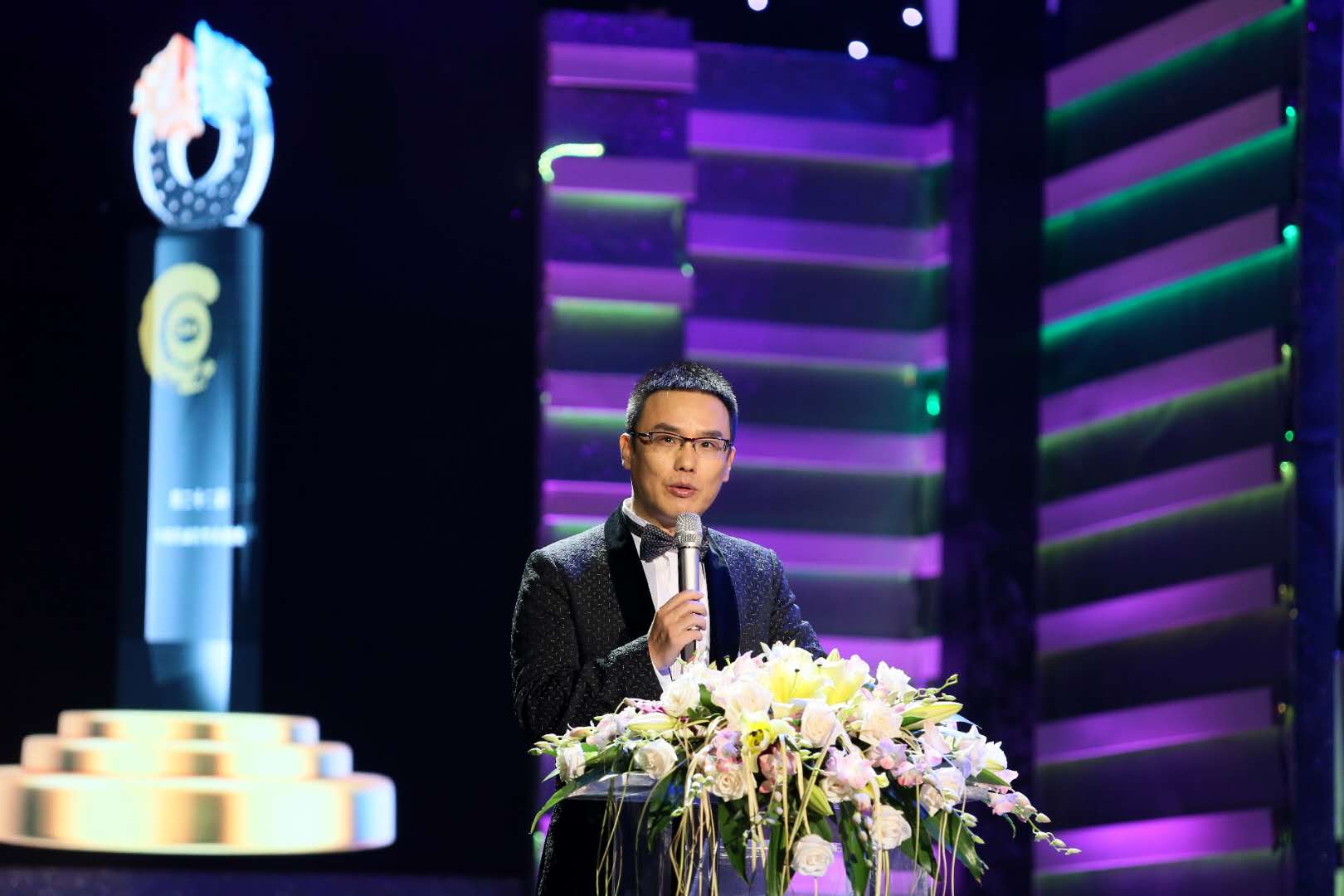 張羽(央視原主持人,位元組跳動副總裁) 張羽(央視原主持人,位元組跳動副總裁)