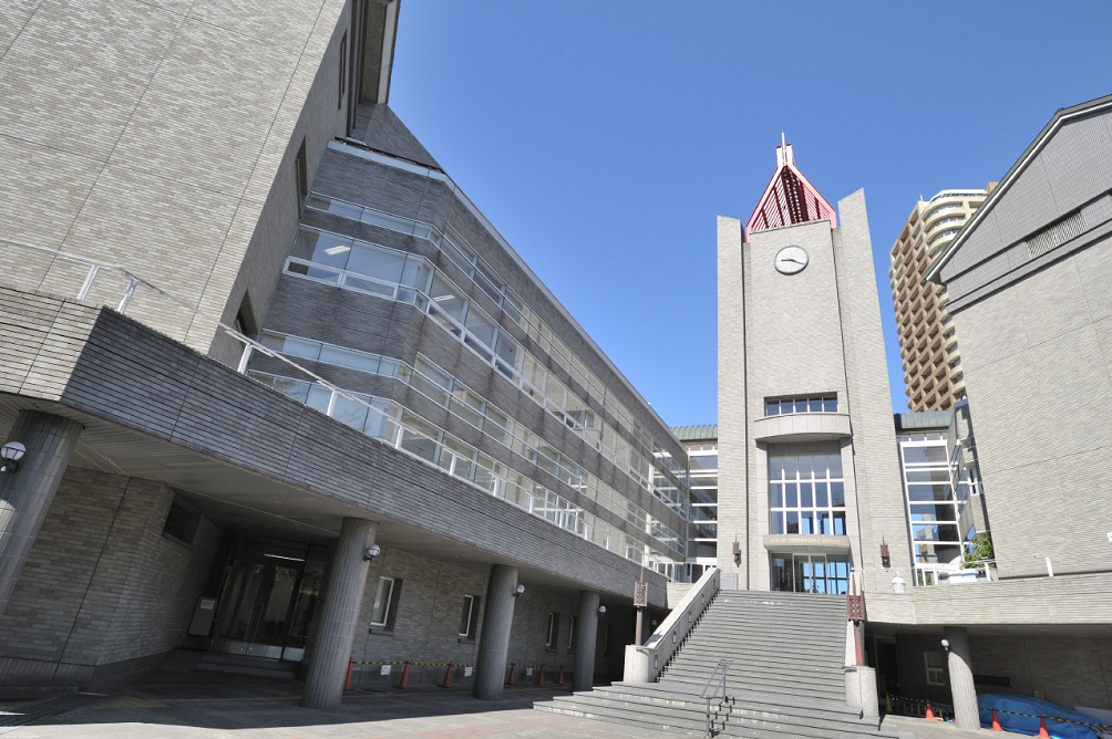 早稻田大學中央圖書館 早稻田大學中央圖書館